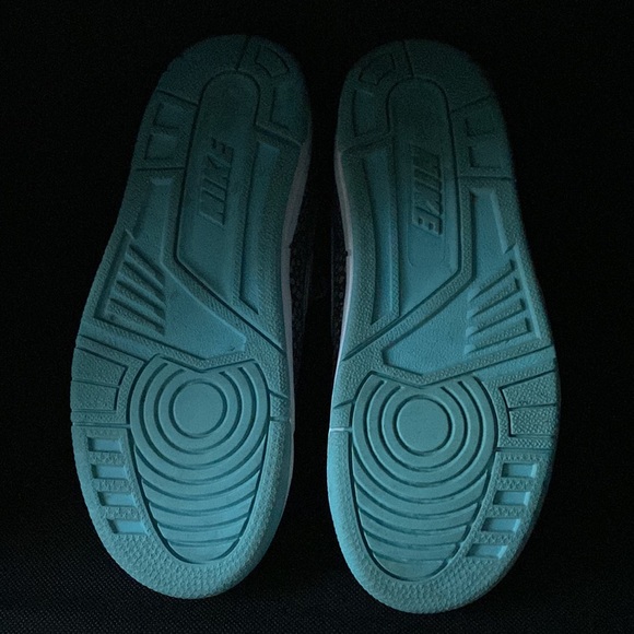 Nike Assault Sneakers - Picture 4 of 4